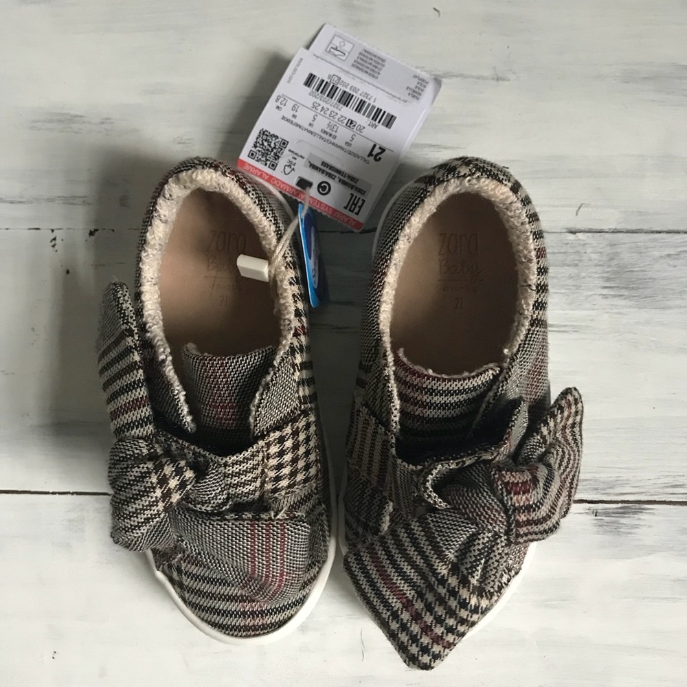 🆕 NWT Zara girls toddler sneakers. Size 5.